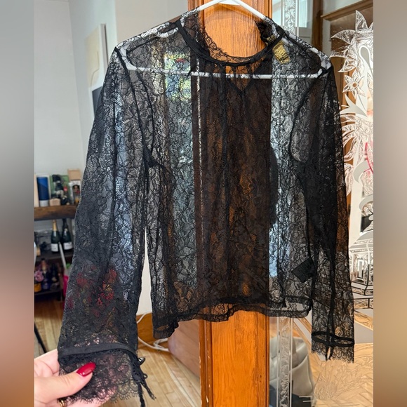 H&M Black Lace Blouse | Sheer Long Sleeve Top | Elegant & Versatile Small US 4 - Picture 4 of 9
